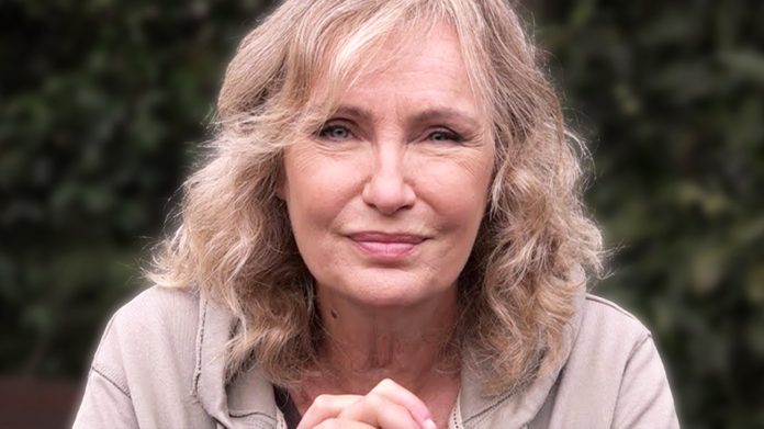 Licia Colò: “Siamo noi che abbiamo messo l’orsa lì, non va abbattuta ma solo spostata”