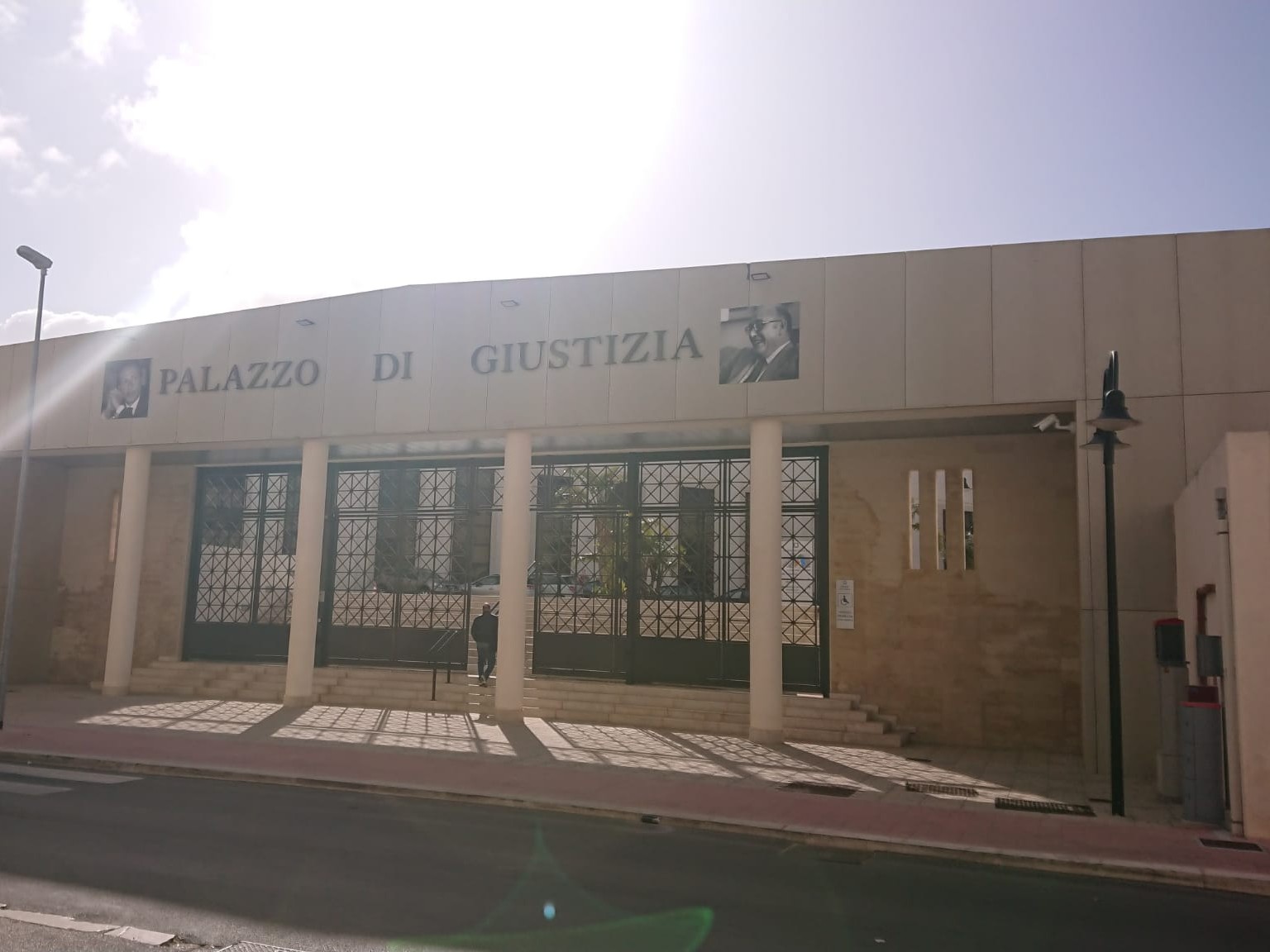 Campobello di Mazara, truffava i clienti: condannato ex direttore di banca