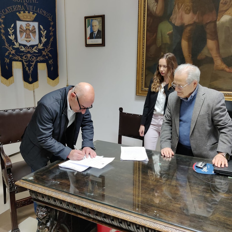 Santa Caterina Villarmosa, l’assessore Di Paola lascia la Giunta Ippolito