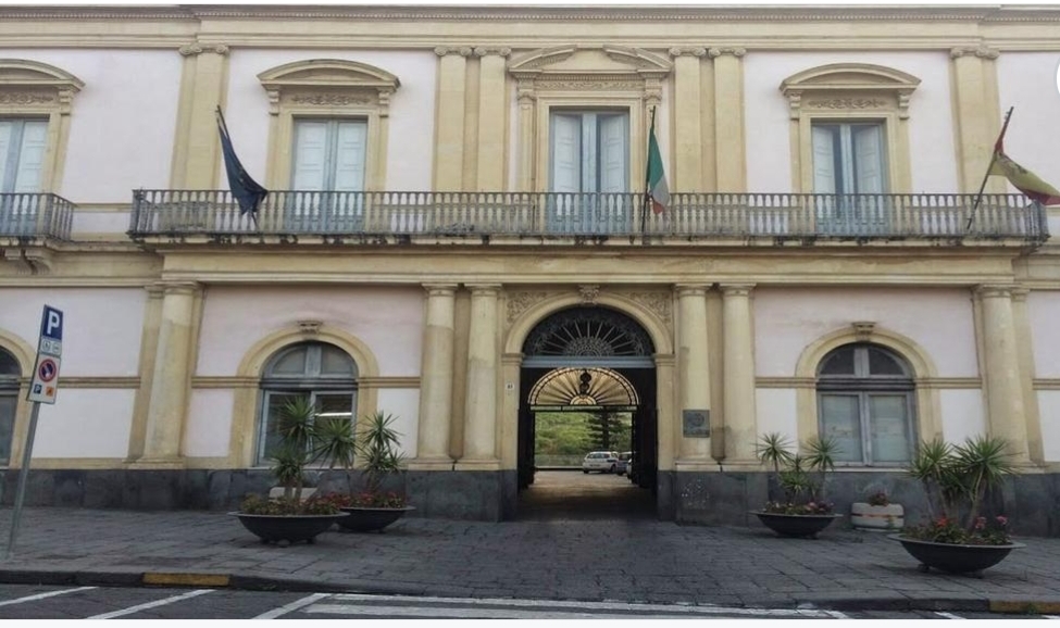 Giarre, caos in Aula: arrivano i carabinieri