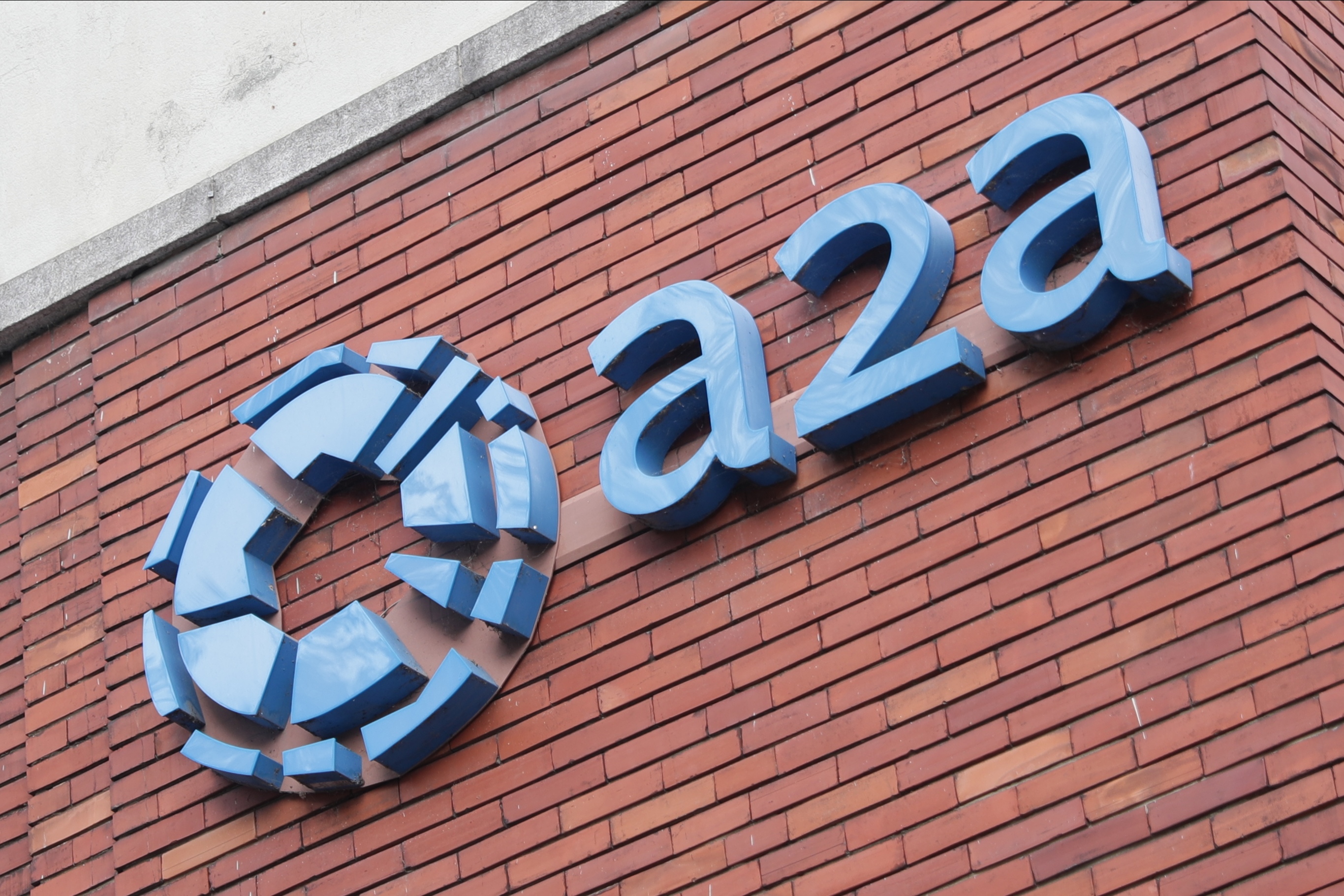 Lavoro, nuove opportunità da A2A: ecco i profili richiesti e come candidarsi