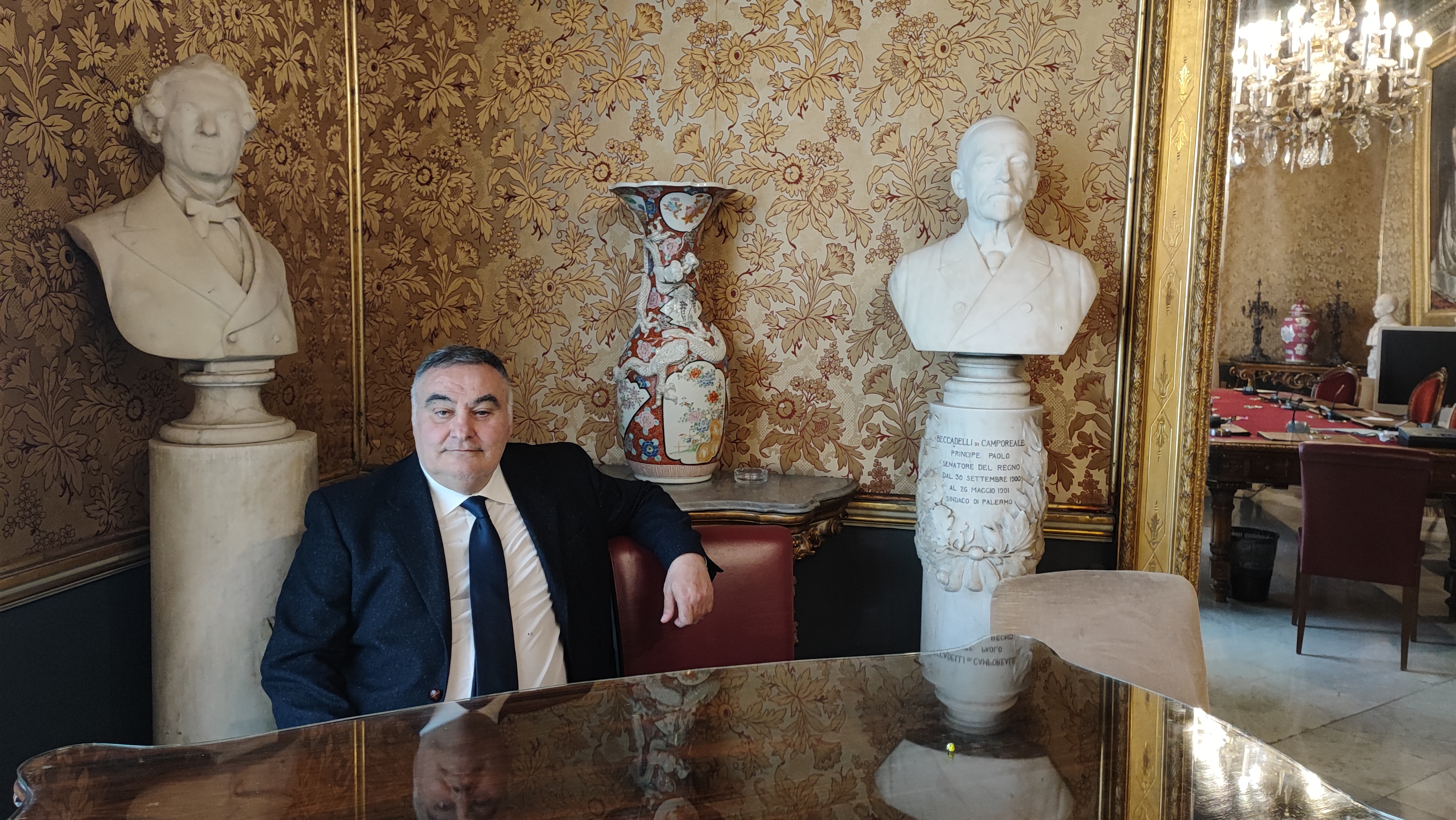 Raid in scuole e asilo nido di Palermo, sopralluogo assessore Tamajo