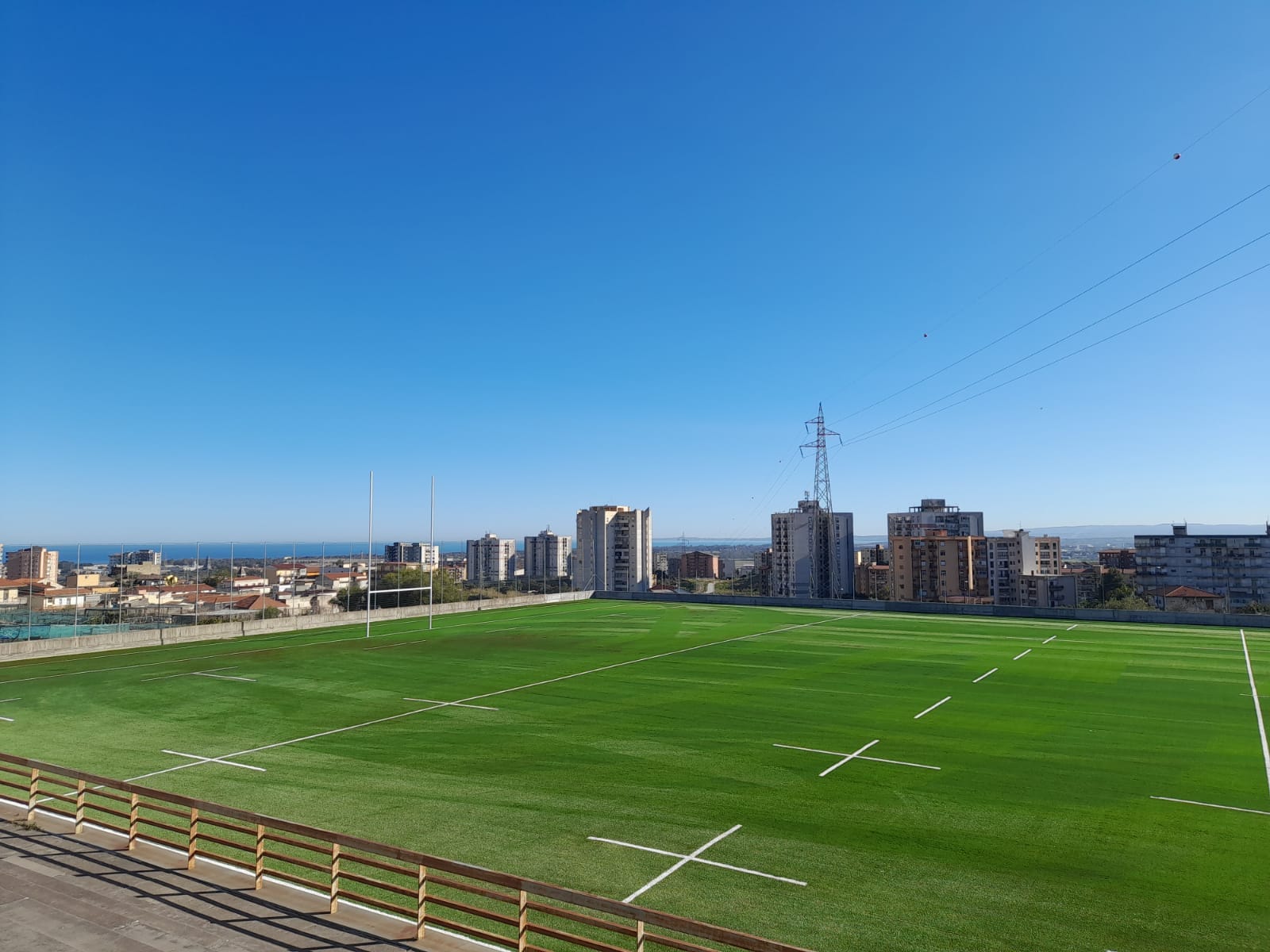 Librino, si riqualificano aiuole del Campo San Teodoro: “Venite numerosi e portate i guanti”