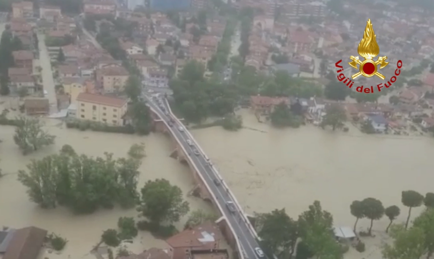 Alluvione Emilia Romagna, i morti salgono a 13: oltre 10mila sfollati