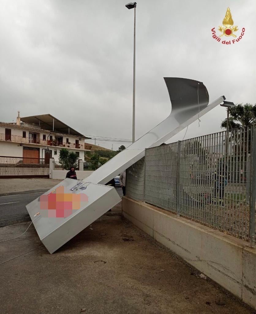 Sicilia, continua il maltempo: allerta rossa nel Messinese