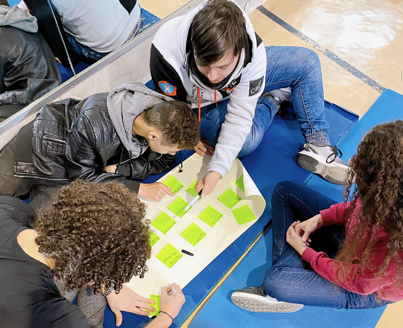 Mettere al mondo, prendersi cura, lasciar andare Mettere al mondo, prendersi cura, lasciar andare