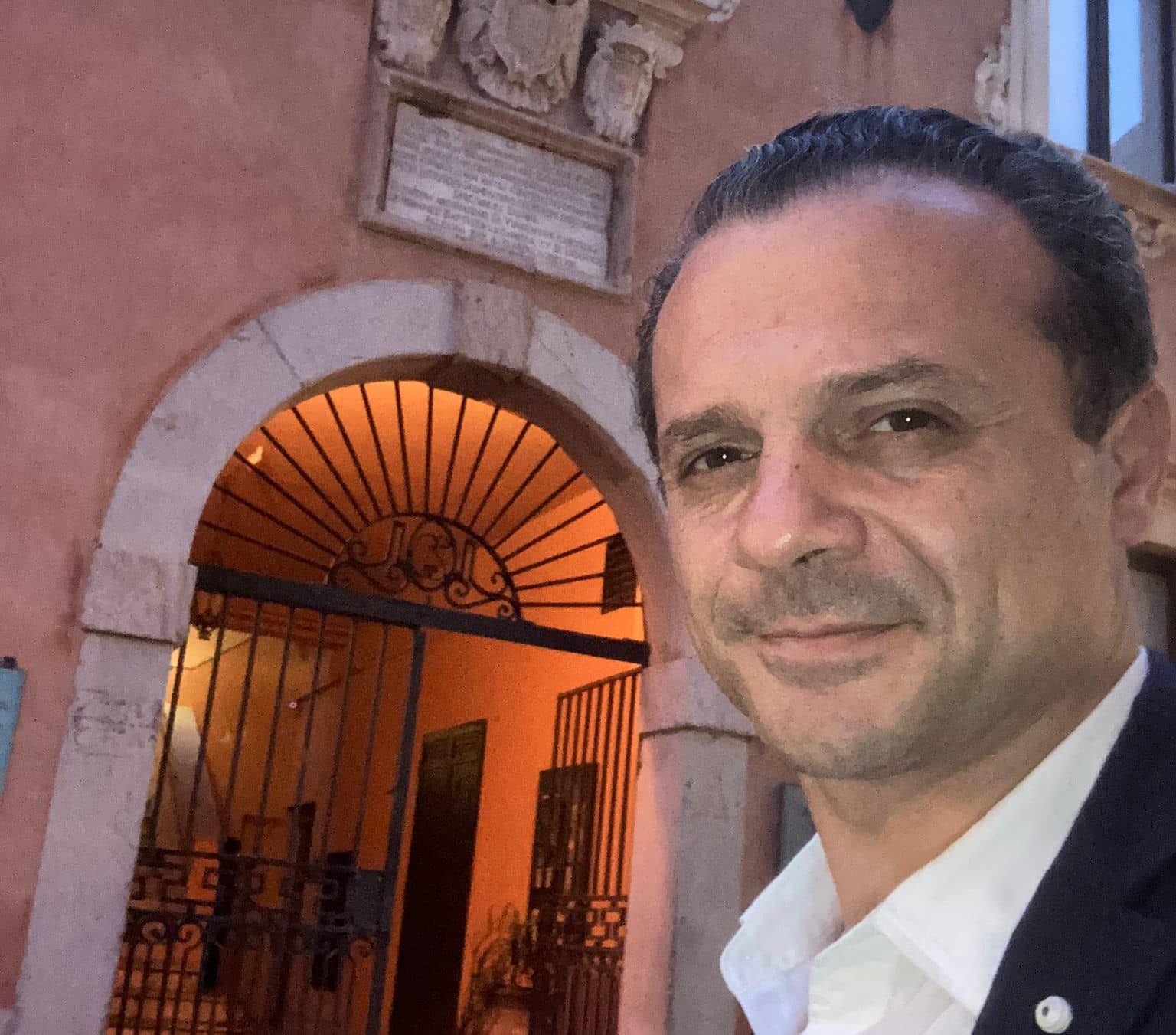 Risorse extraregionali, De Luca chiede audizione a Schifani: “Riassegnare delega a Falcone”