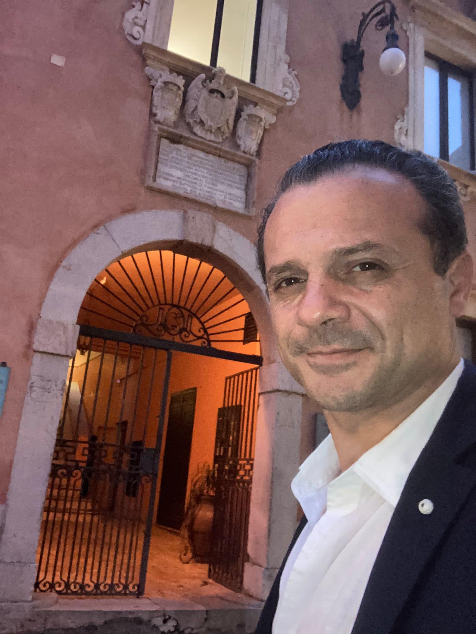 Caso parchi archeologici, De Luca avvisa il governo Schifani: “Non mi fermo qui”