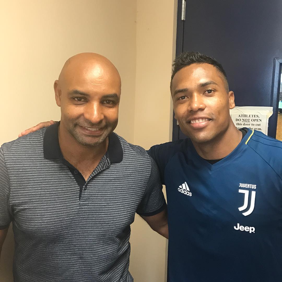 Juventus, vicina la risoluzione del contratto con Alex Sandro