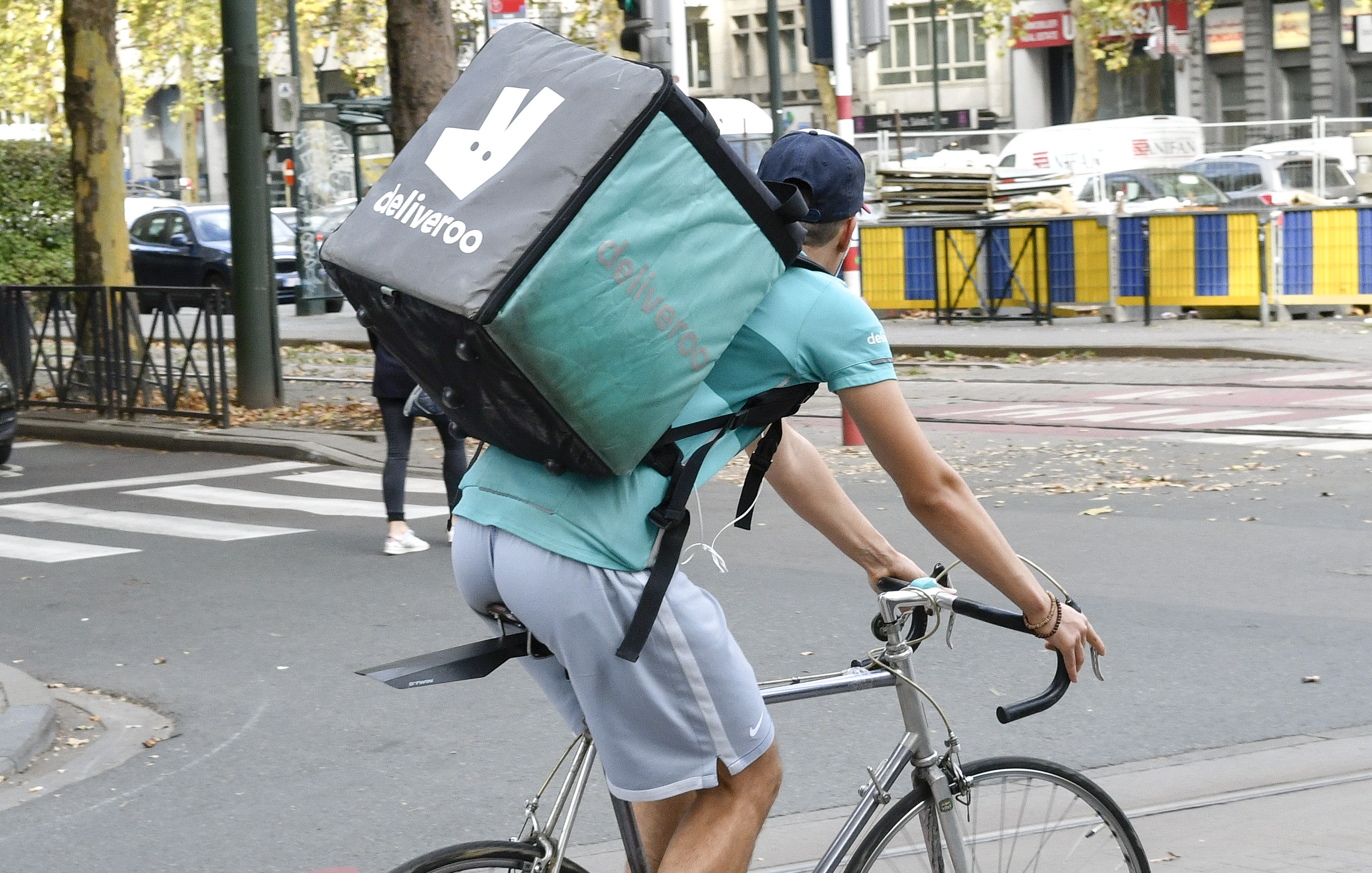 Lavoro, nuove opportunità da Deliveroo: ecco come candidarsi