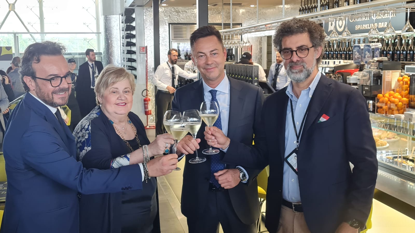 Catania, bis di Sparkling Bar al “Vincenzo Bellini”: accordo fino al 2028 grazie a partnership con Chef Express