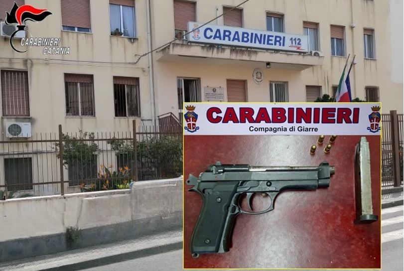 “Dammi mille euro”, imprenditore minacciato con pistola: arrestato pregiudicato acese