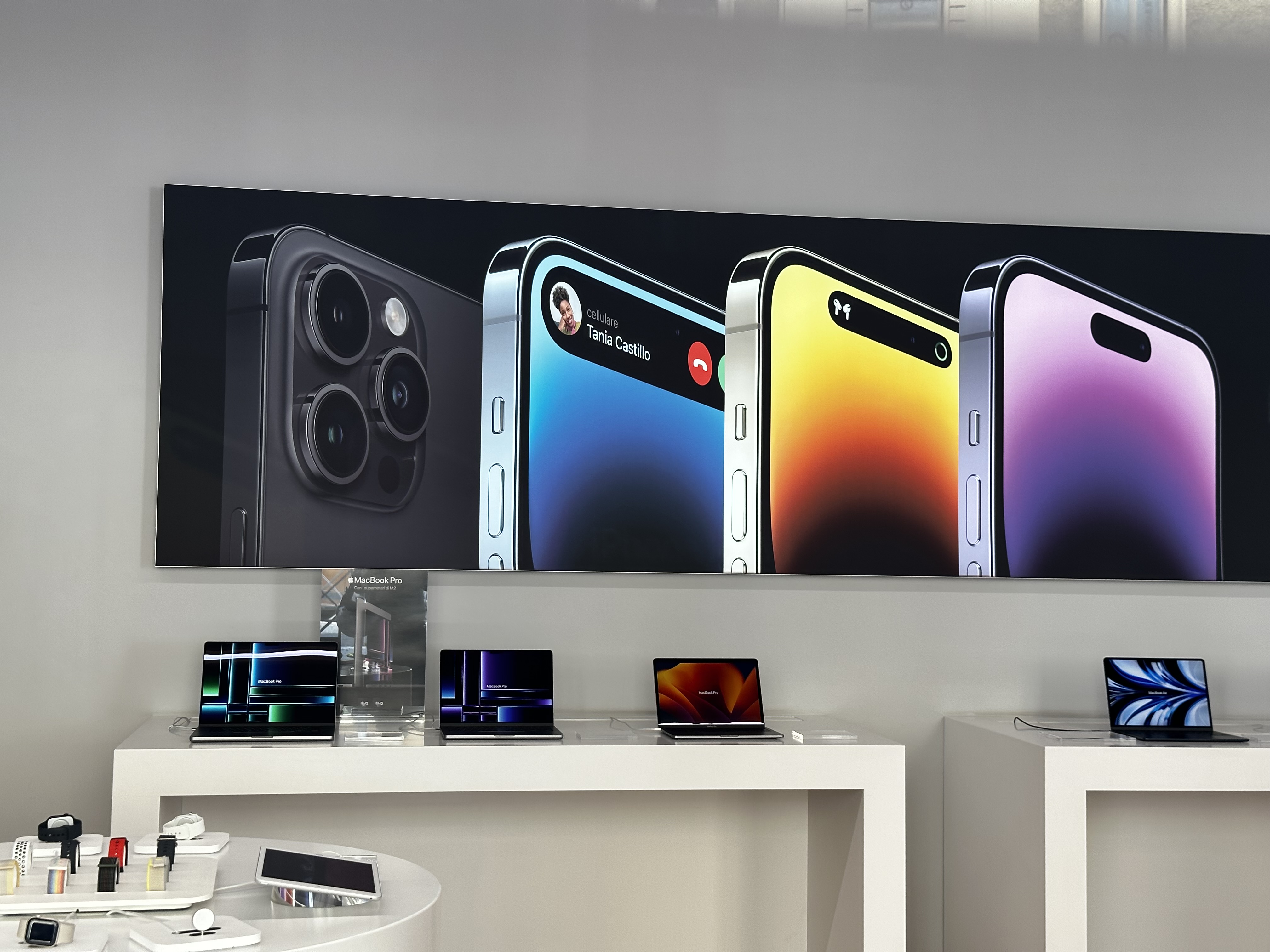 Lavoro, Apple cerca personale in Italia: ecco i requisiti e come inviare la domanda