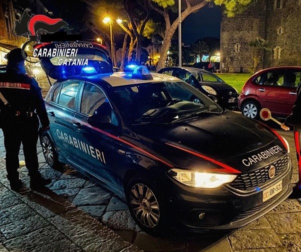 Catania, controlli nel quartiere Picanello: sanzioni  a ristoranti e ambulanti