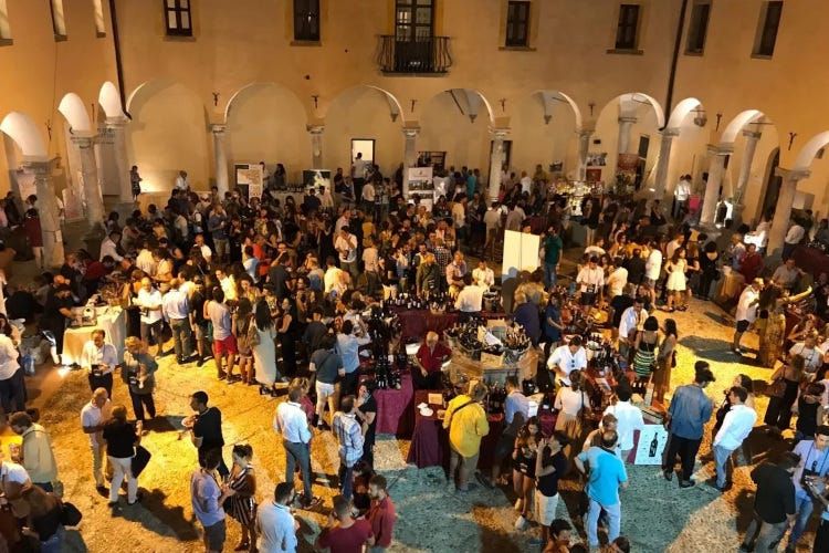 A Castelbuono il paradiso degli amici di Bacco: via al DiVino festival
