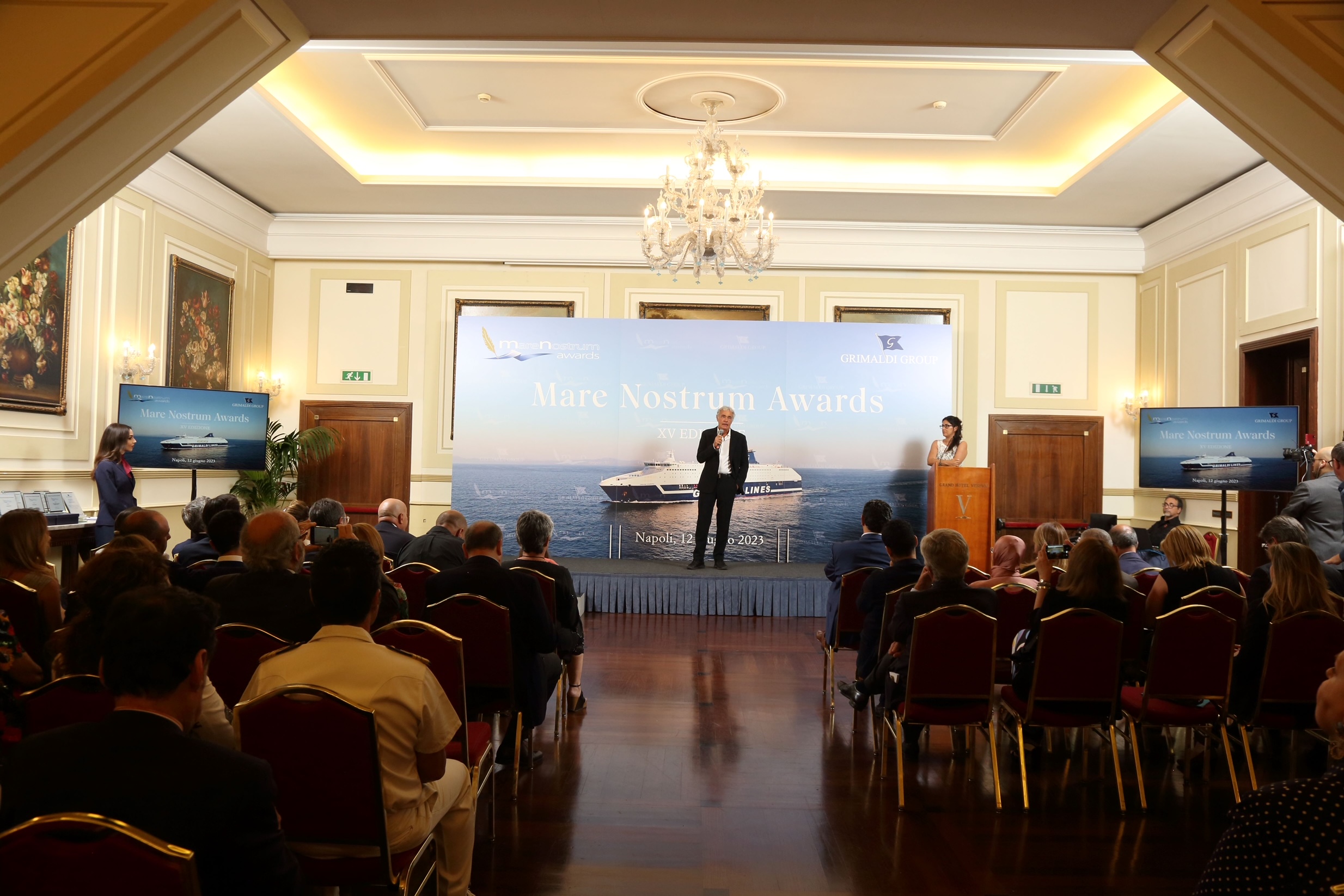 Mare Nostrum Awards, premiati i vincitori al Grand Hotel Vesuvio di Napoli