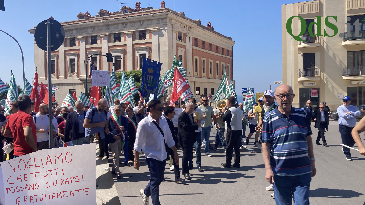 “La sanità è un diritto di tutti”: il grido di protesta degli agrigentini