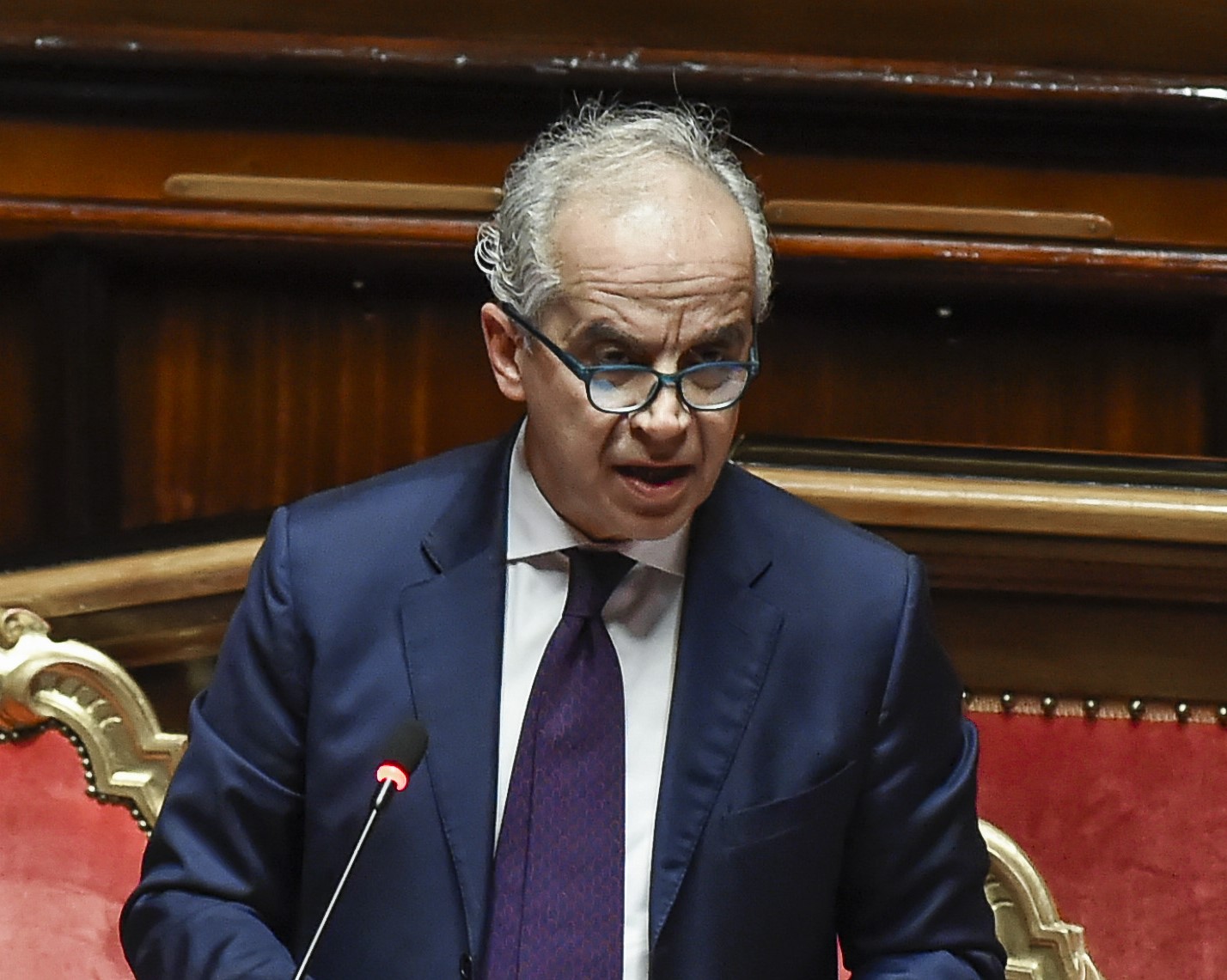 Migranti, Piantedosi: “Italia non diventerà centro di raccolta Ue”