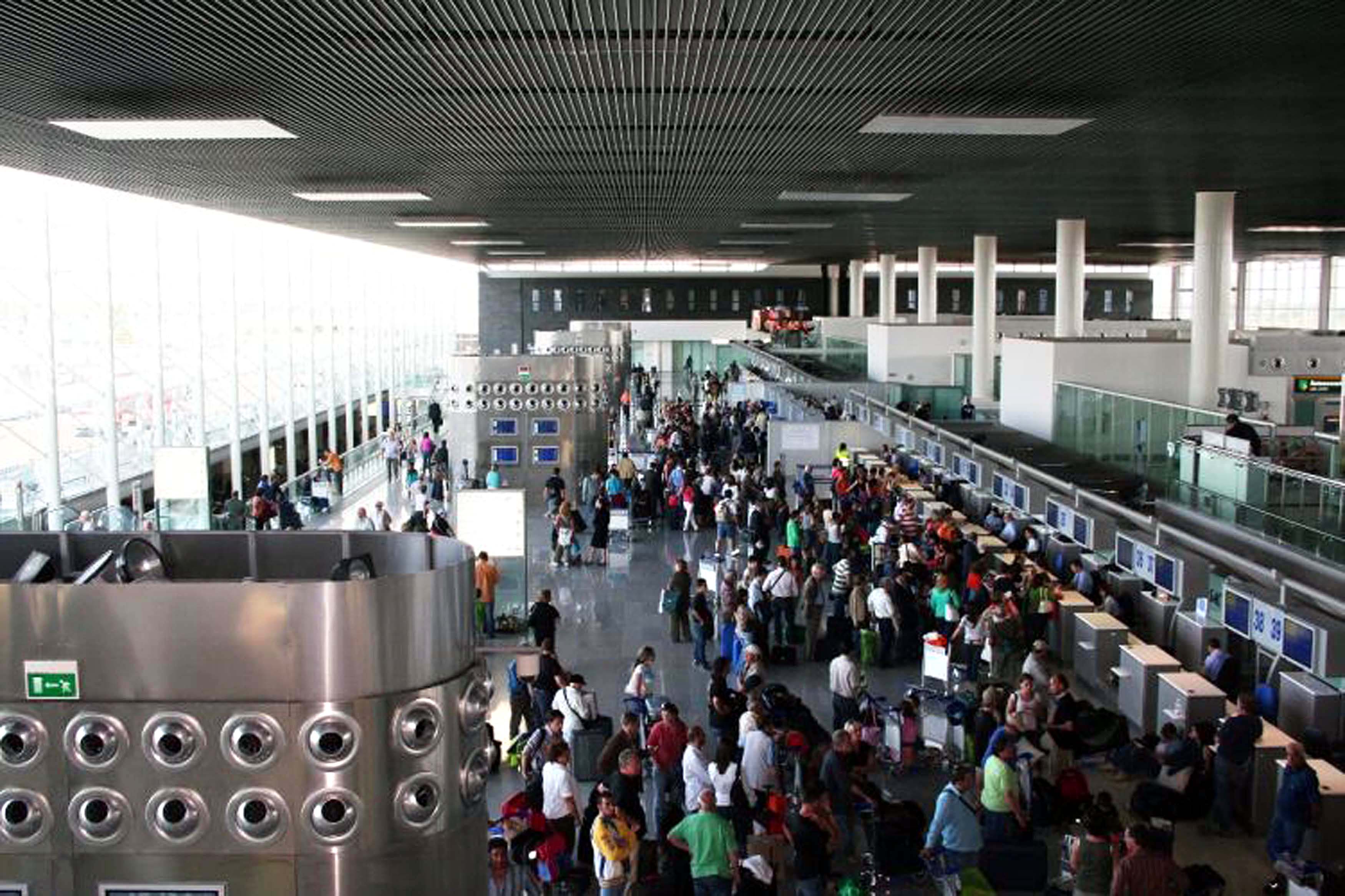 Italiani! Di terra, di mare di cielo. No, di cielo …no