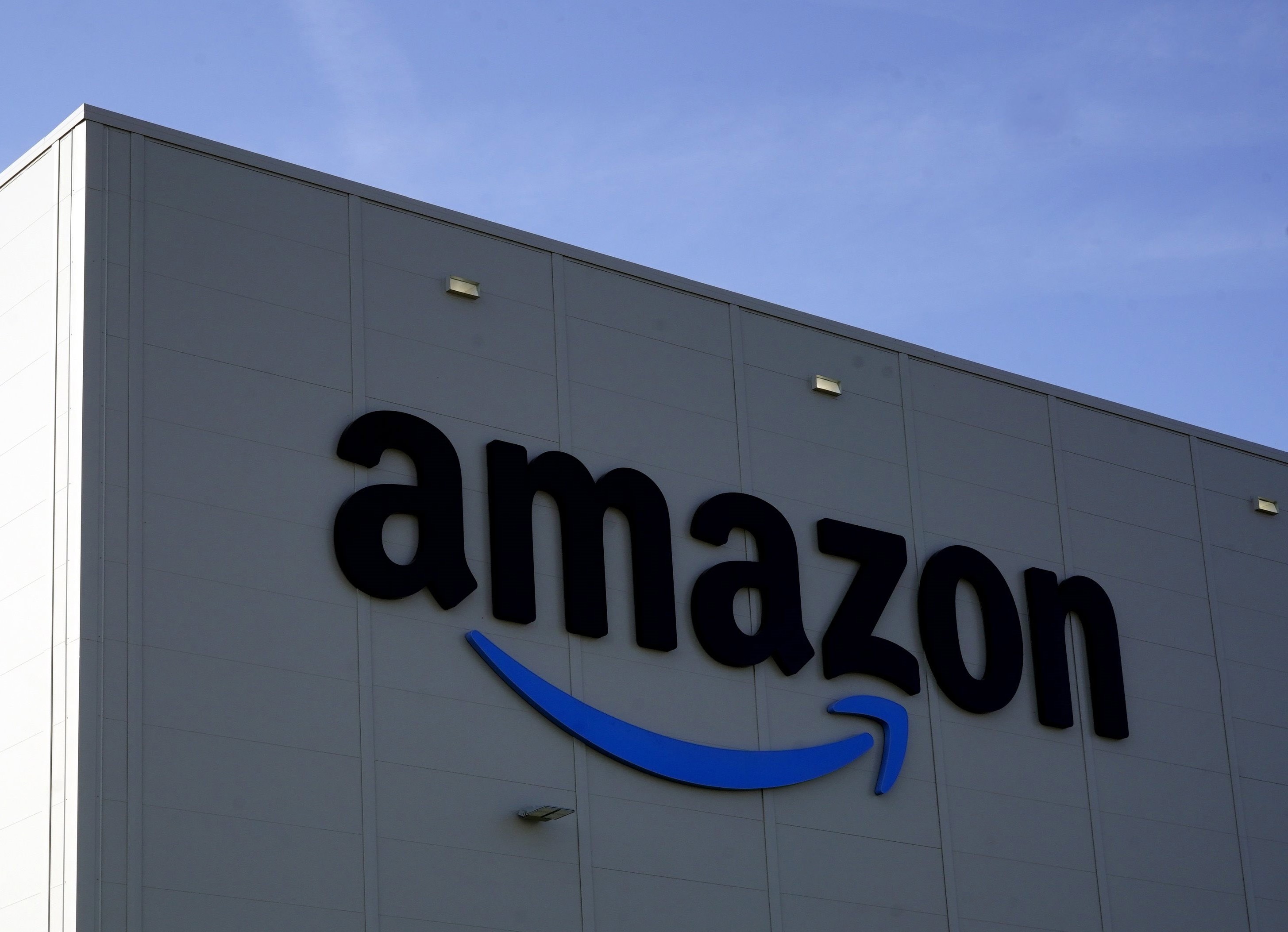 Resi Amazon, cambia la politica per le feste di Natale: ecco come