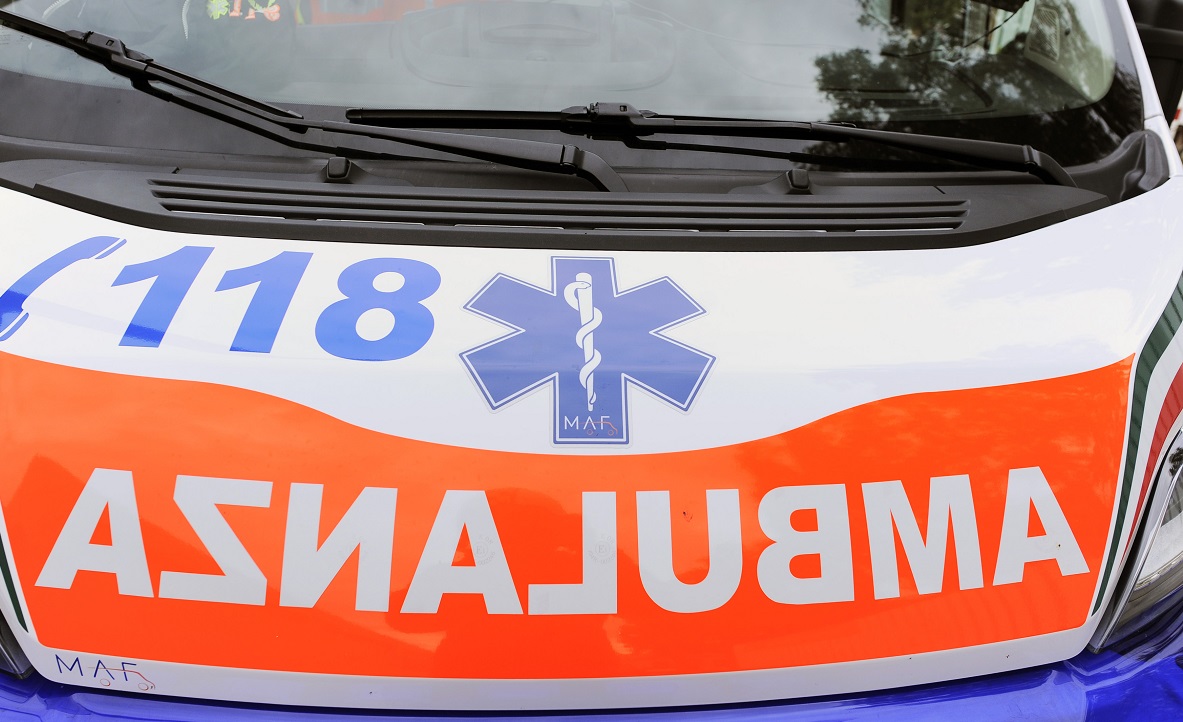 Tragedia in strada a Palermo, uomo morto per malore improvviso