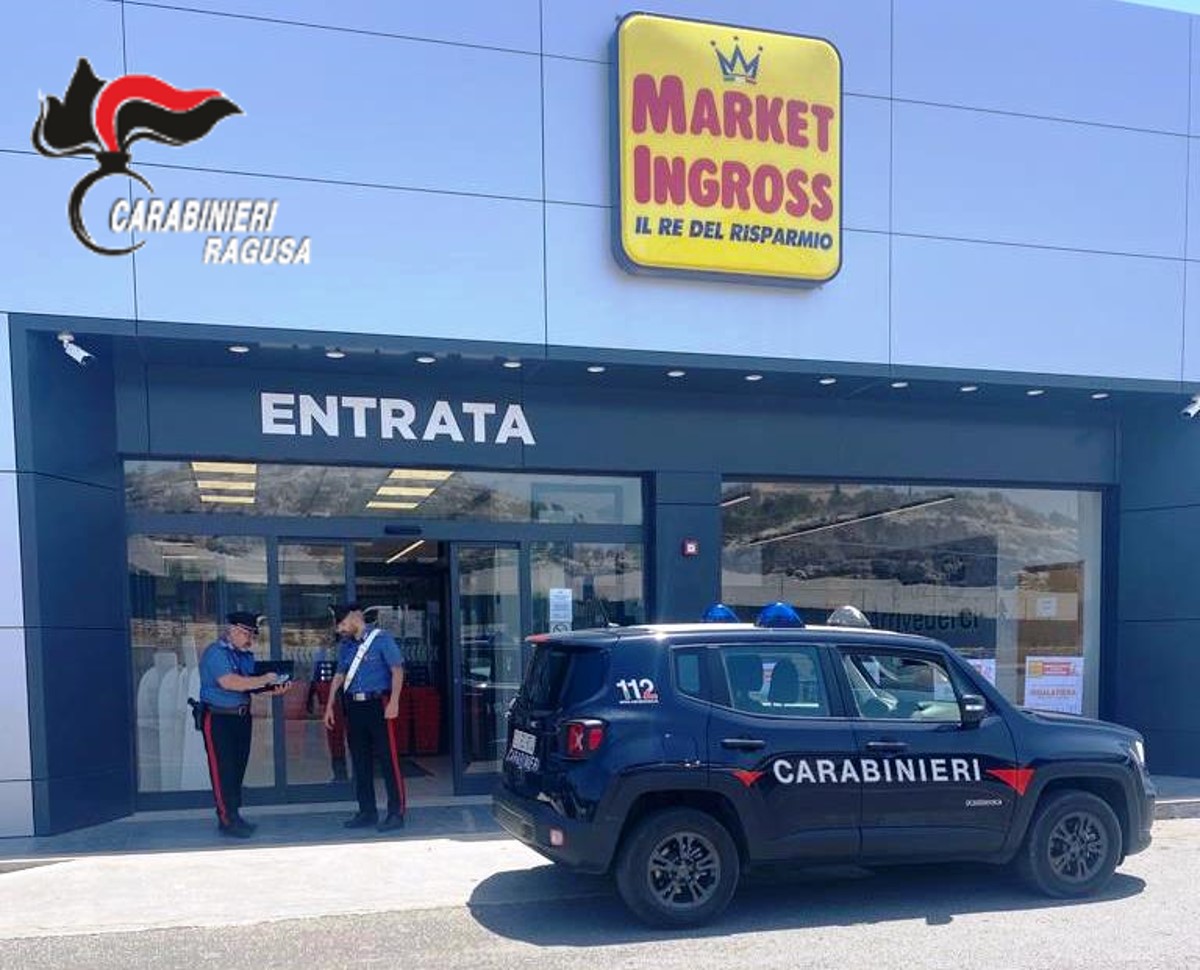 Era “l’incubo” dei supermercati, tra minacce e furti: arrestato pregiudicato