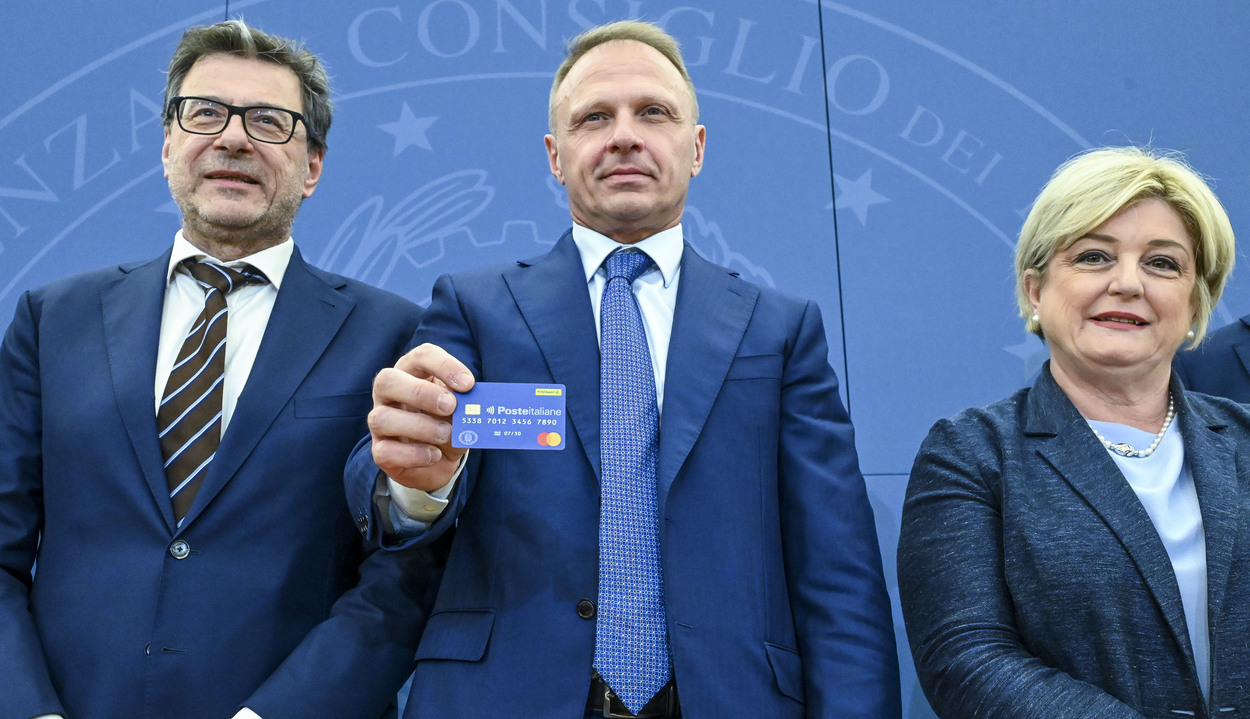 Il ritorno della social card “Dedicata a te” con più beneficiari: ecco a quanto sale l’importo