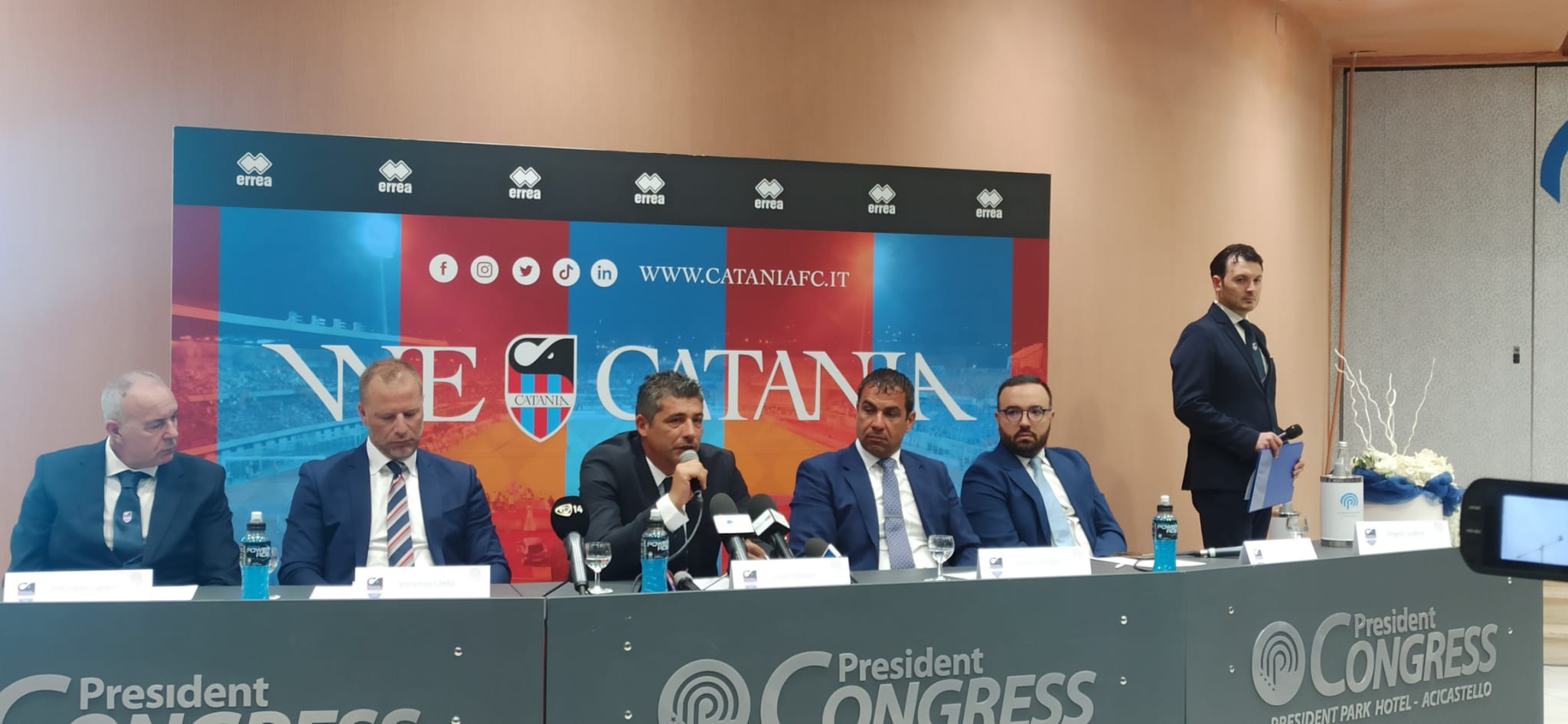 Catania FC, entusiasmo Tabbiani: “Vogliamo dominare”. Grella: “Rosa competitiva per lottare fino alla fine”