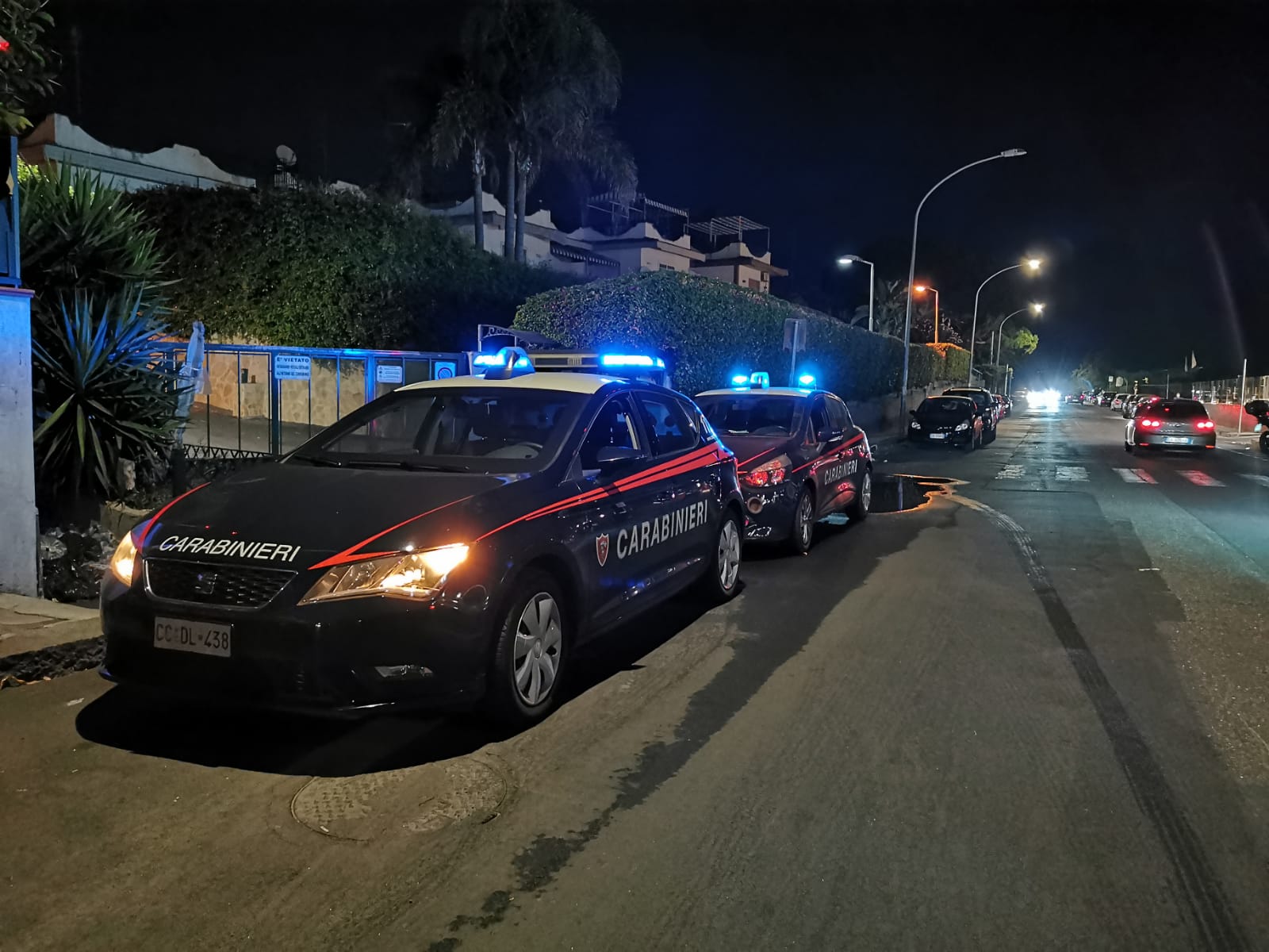 Alimenti non tracciati e operai irregolari nei lidi di Acireale, scattano le sanzioni