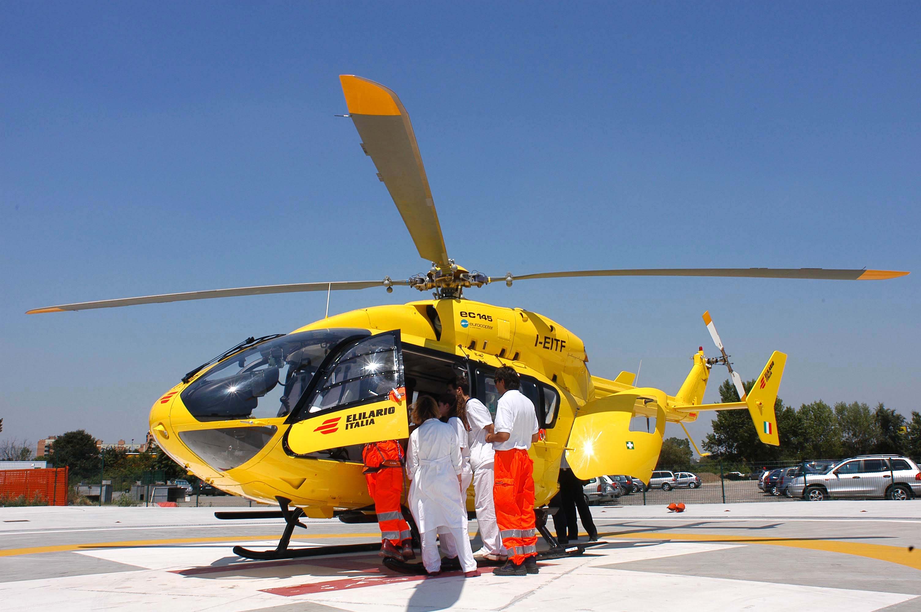 Anziano investito da un’auto a Capo d’Orlando, richiesto intervento dell’elisoccorso per la gravità