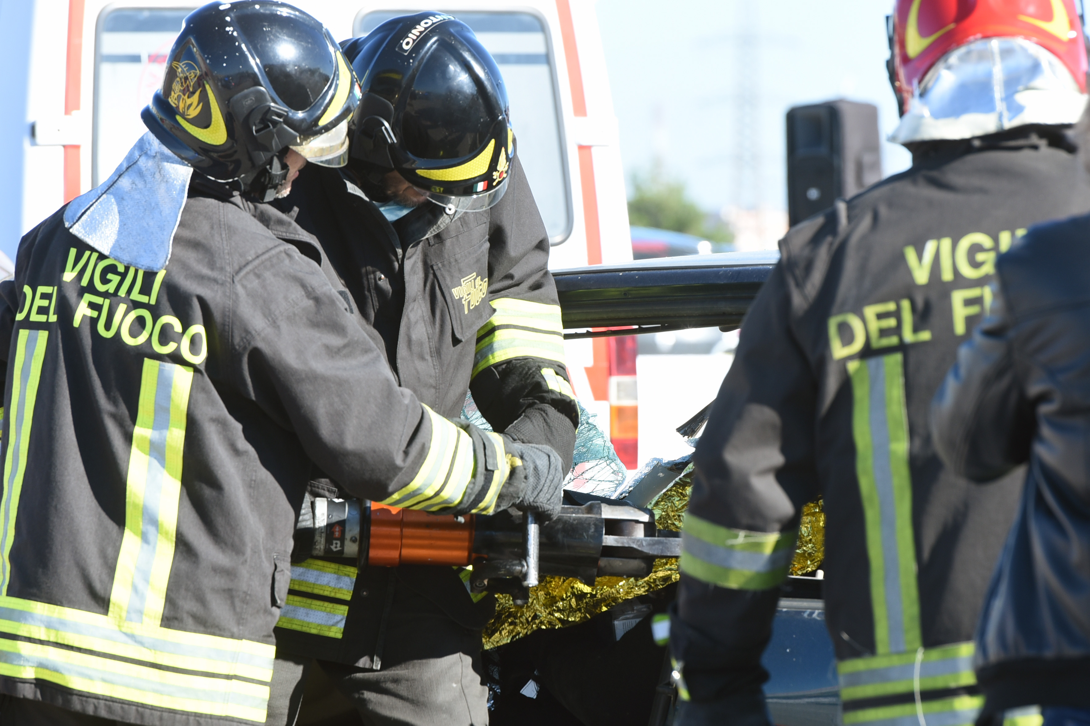 Trovato cadavere vicino pala eolica: paracadutista morto folgorato