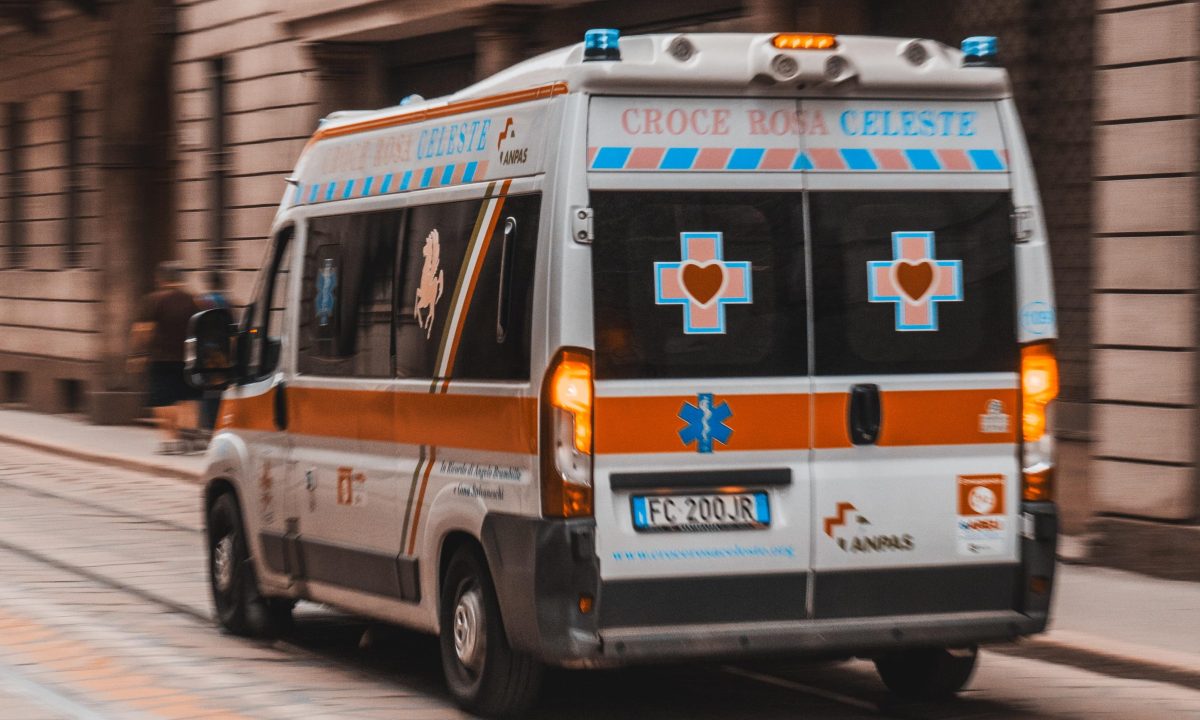 Una valanga colpisce cinque italiani, in 2 sono morti. La tragedia in Svezia