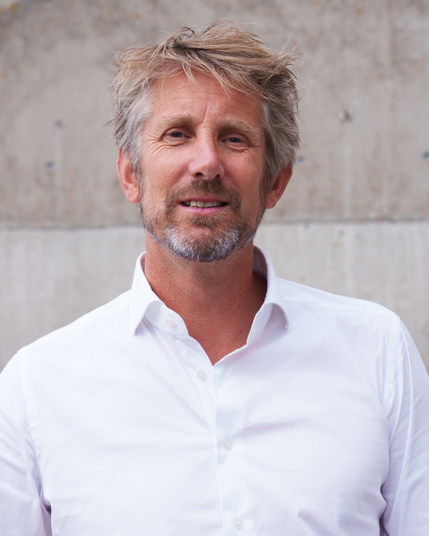 Paura per l’ex portiere van der Sar: emorragia cerebrale, è grave