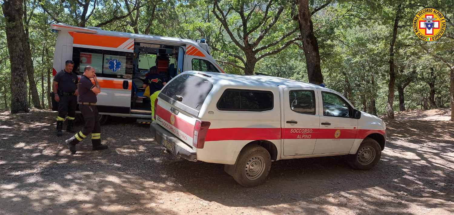 Monte Colla, operazione di soccorso: recuperato motociclista