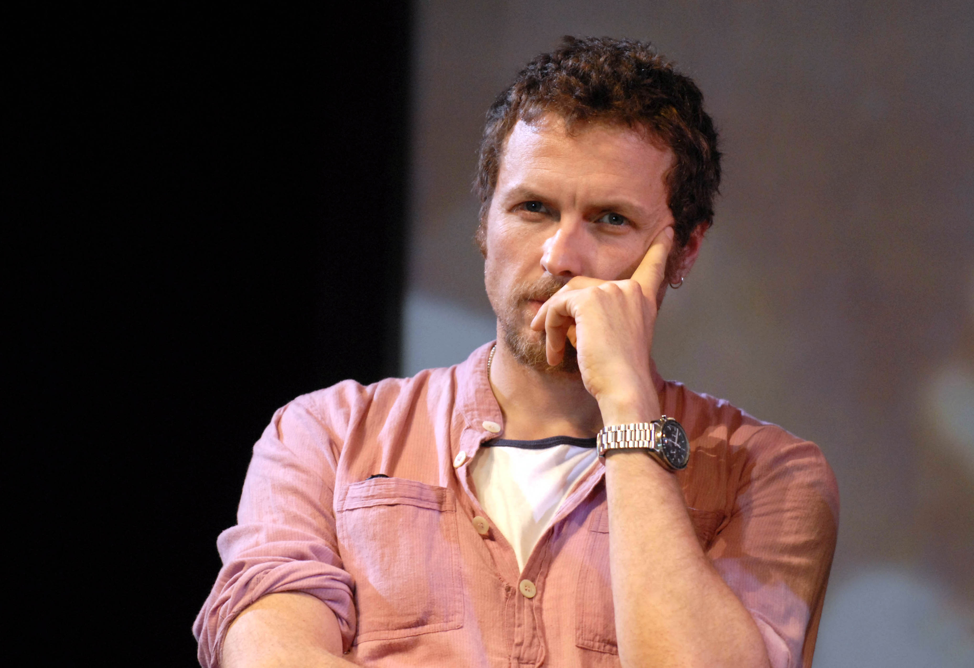 Incidente in bici per Jovanotti: femore rotto e frattura clavicola