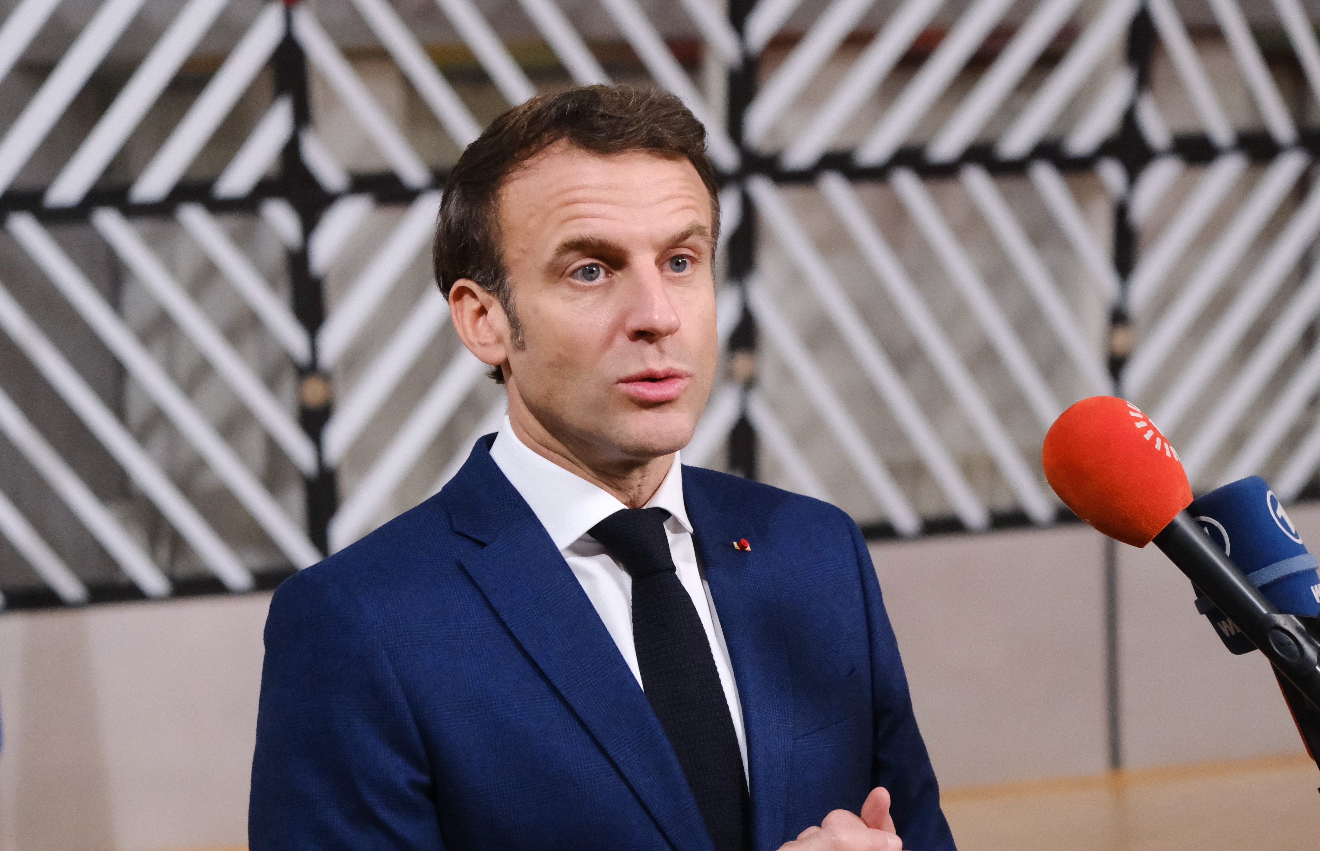 Francia, altra notte di disordini: fermate oltre 470 persone