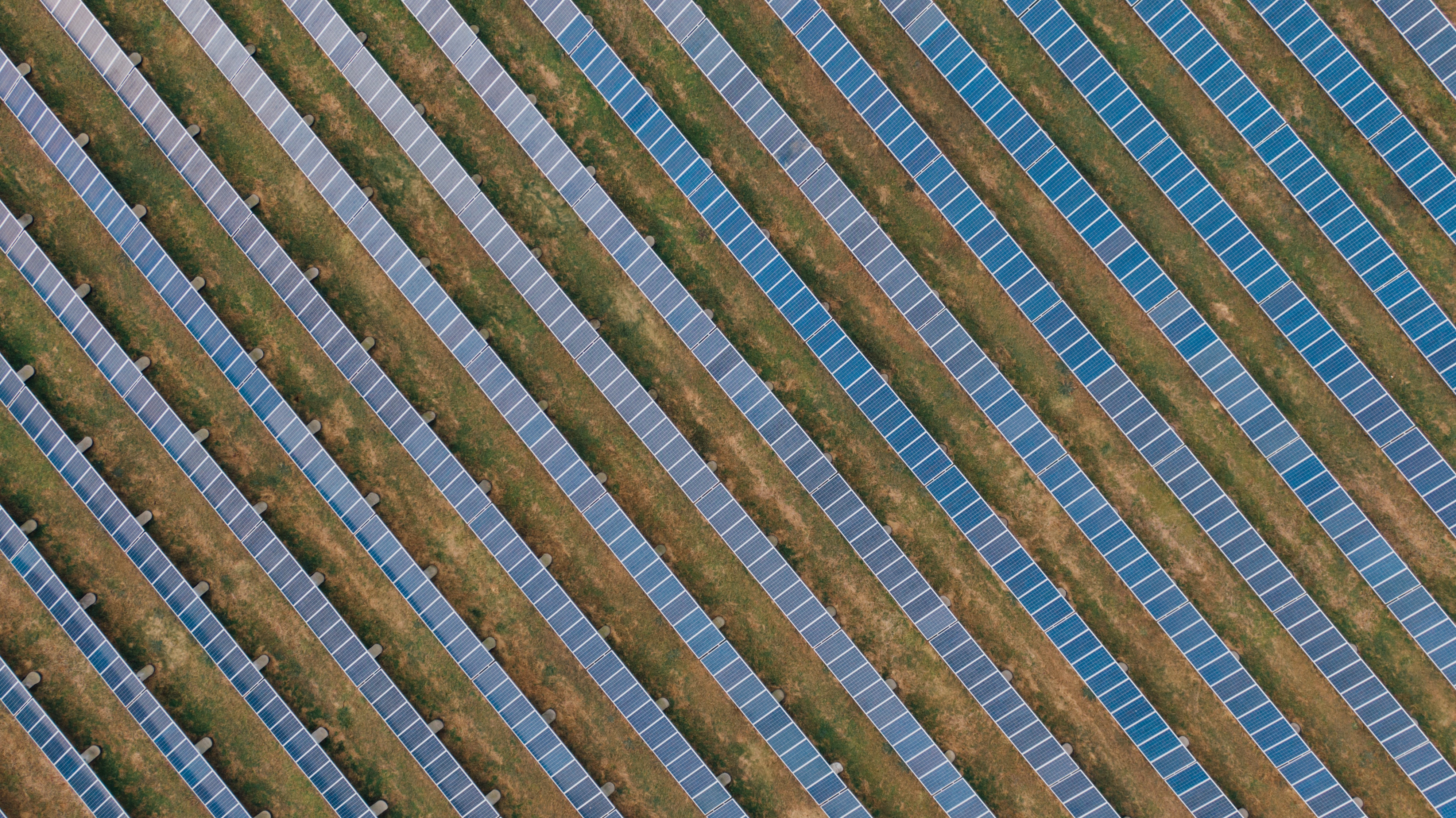 L’energia prodotta grazie al fotovoltaico grande opportunità, ma troppa speculazione