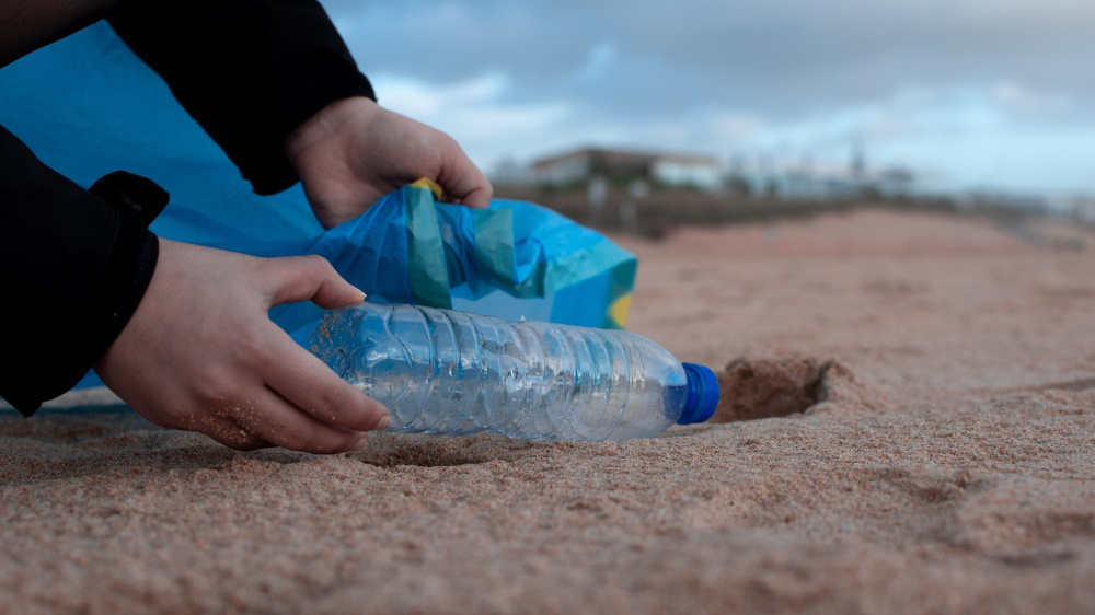 Avola, detenuti e volontari uniti nella pulizia del territorio