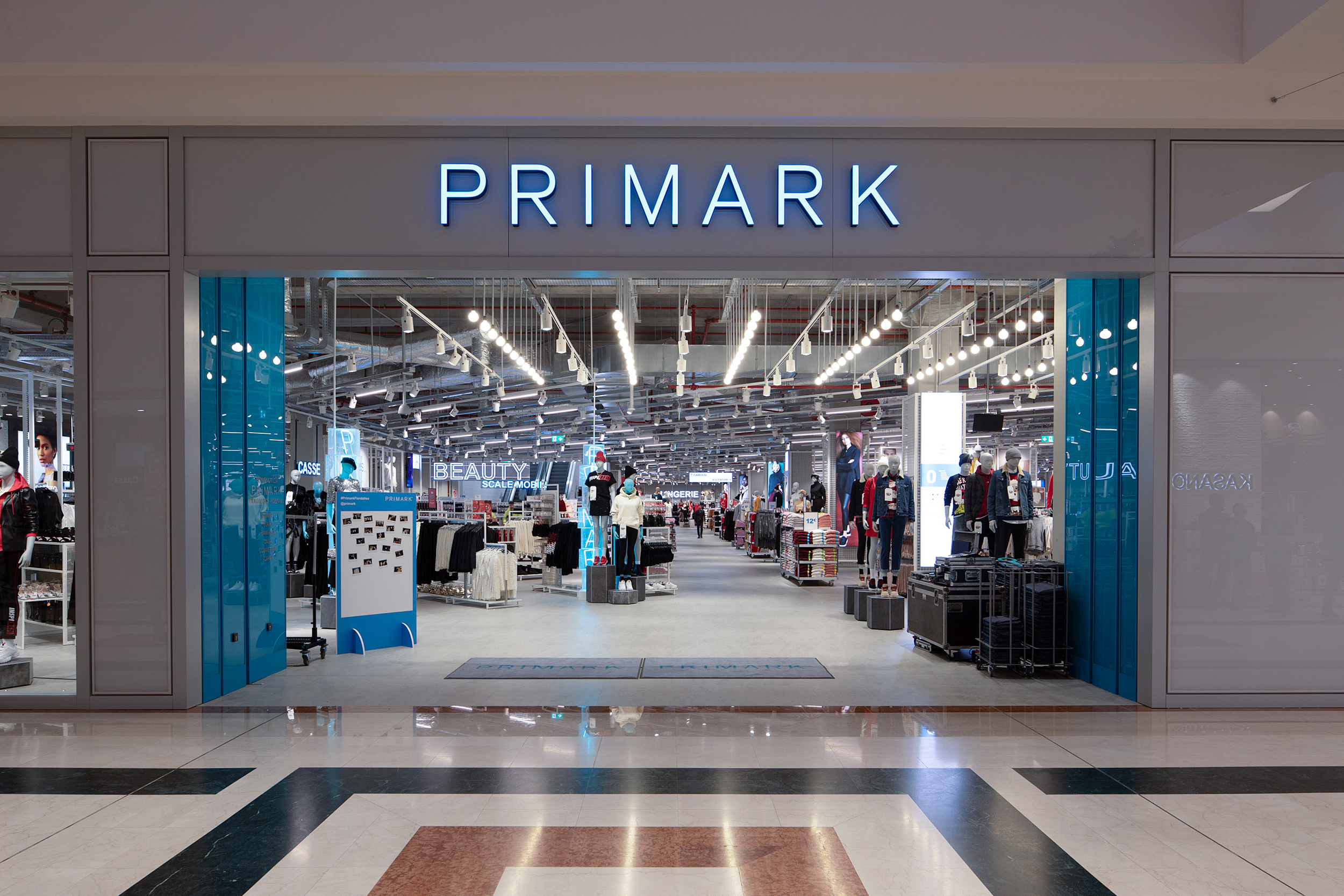 Lavoro in Sicilia, nuove opportunità da Primark: come candidarsi