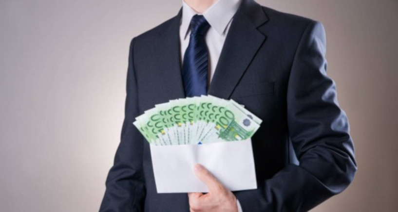 Ai dirigenti della Regione siciliana solo obiettivi  generici, così la performance è sempre eccellente