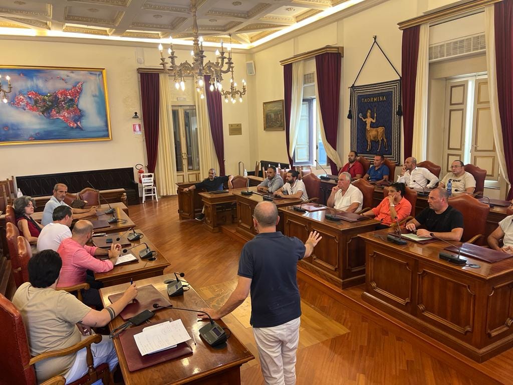 Raffica di aumenti per il “Salva Taormina”