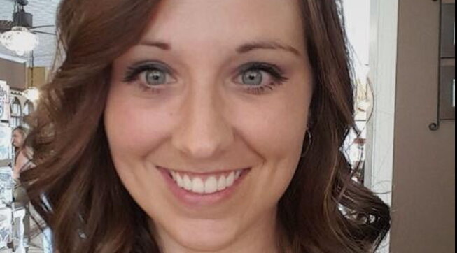 Beve 4 bottiglie d’acqua in 20 minuti: 35enne muore per intossicazione