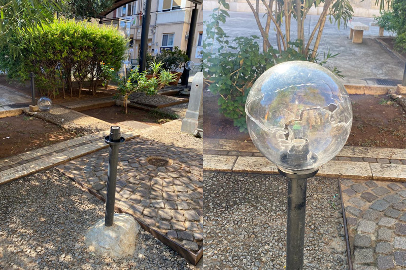 Palermo, vandali di nuovo in azione in piazza intitolata a don Puglisi: rotto lampione