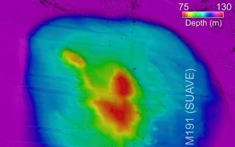 Tre nuovi grandi vulcani e un antico relitto: le scoperte nel Canale di Sicilia