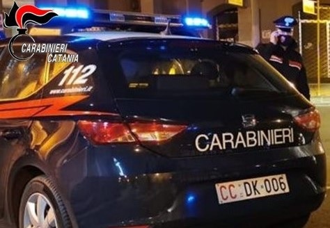 Dal furto di materiali edili alla fuga disperata, un arresto e due denunce nel Catanese