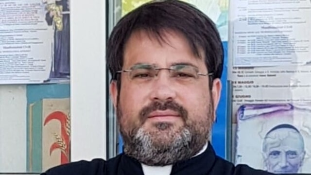 Messina, addio a don Massimiliano Nobile Messina, addio a don Massimiliano Nobile