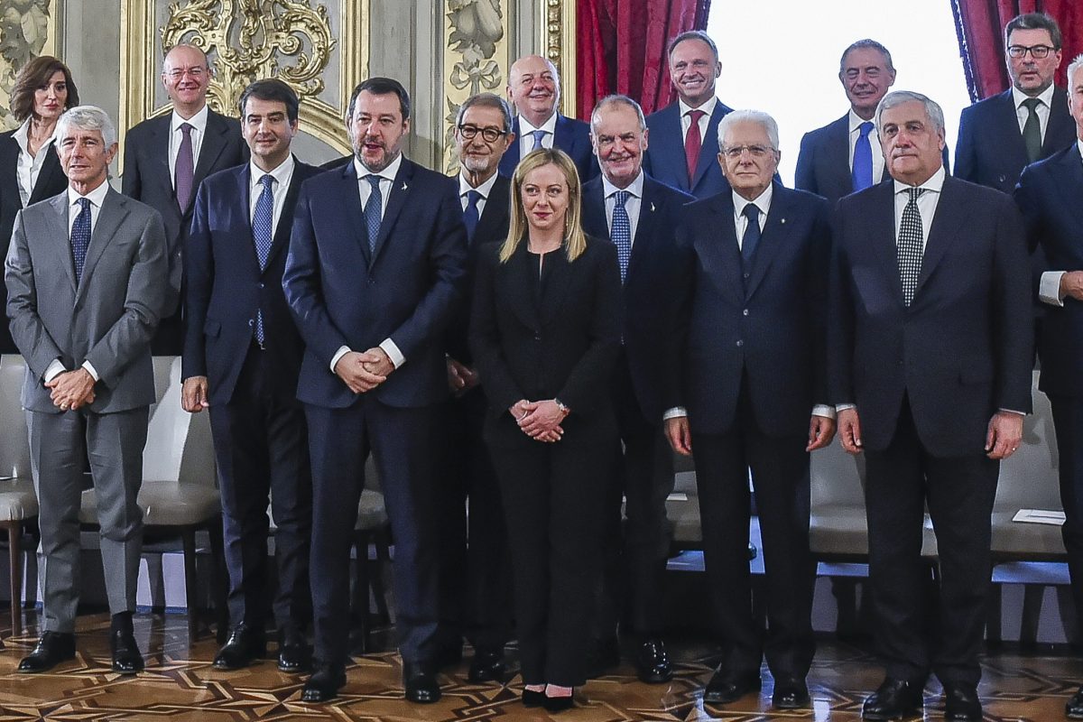 Impolitica economica