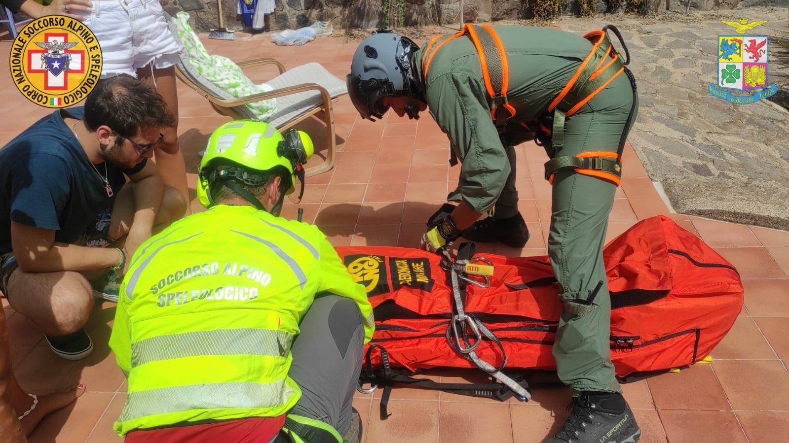 Accusa dolori lancinanti al ventre: soccorsa escursionista a Salina