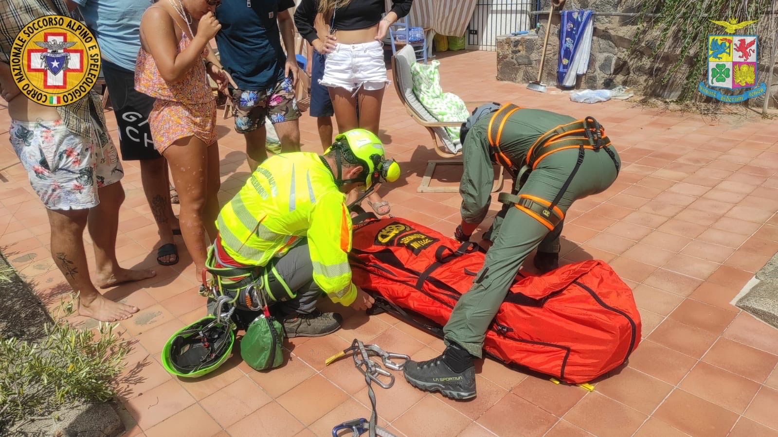 Accusa dolori lancinanti al ventre: soccorsa escursionista a Salina