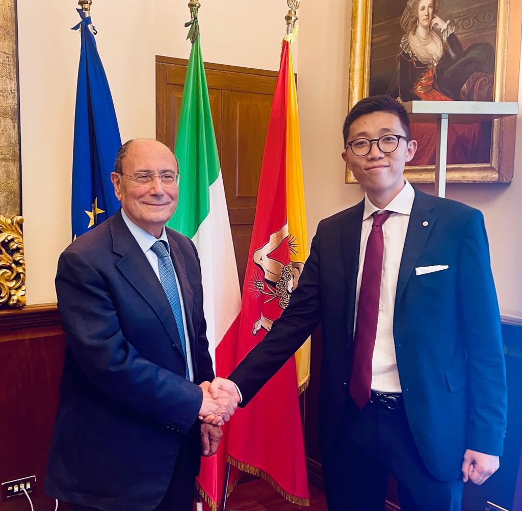 Fotovoltaico, azienda cinese dona impianto alla Sicilia: verrà destinato all’Ersu di Palermo